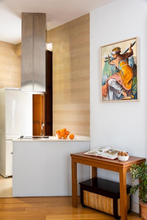 Cathedral Apartment, First Floor Sevilla Exterior foto